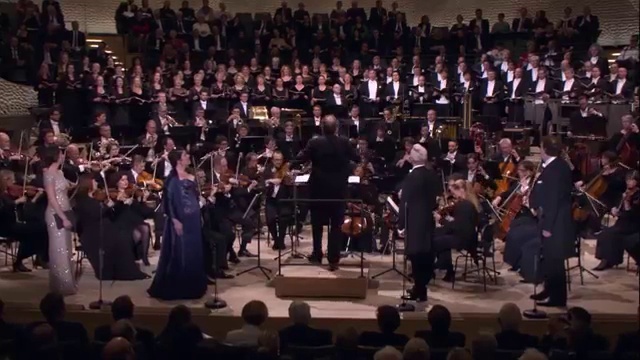 エルプフィルハーモニー・ハンブルク ~ グランド・オープニング・コンサート (Elbphilharmonie Hamburg Das Eroffnungskonzert | Grand Opening 51YoKqmveSL._AC_SY200_QL15_.jpg
